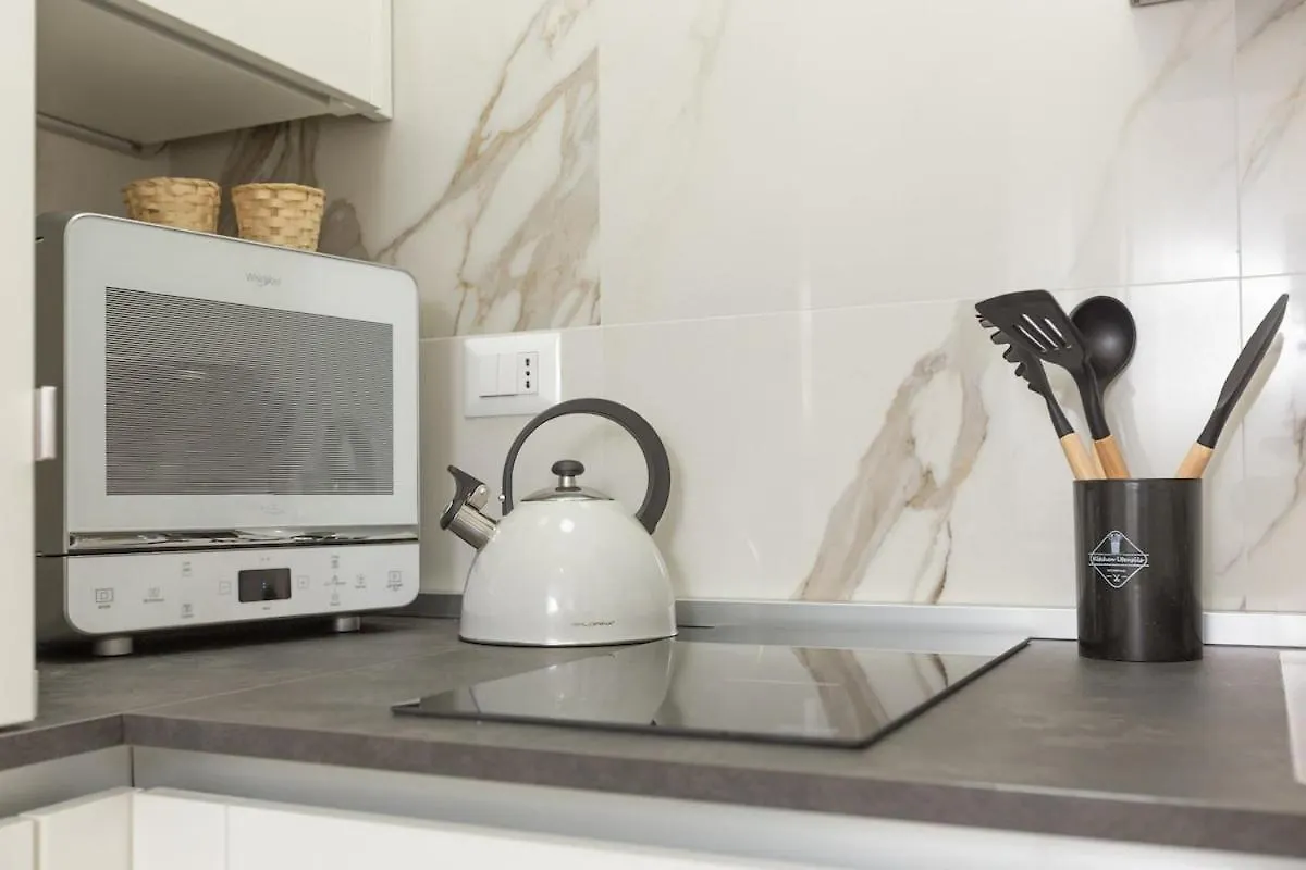מילאנו Flower Apartment - New Bright Home In Brera 0*,  איטליה